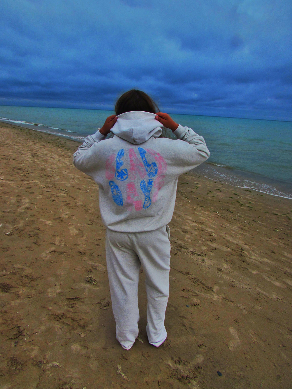 Beach days hoodie in cloudy paradise